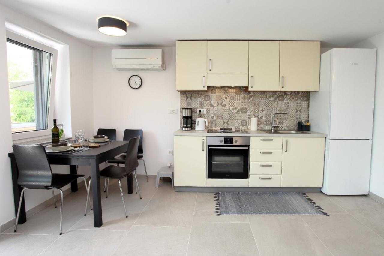 Modern Apartment Parenzana Izma Portorož Eksteriør billede